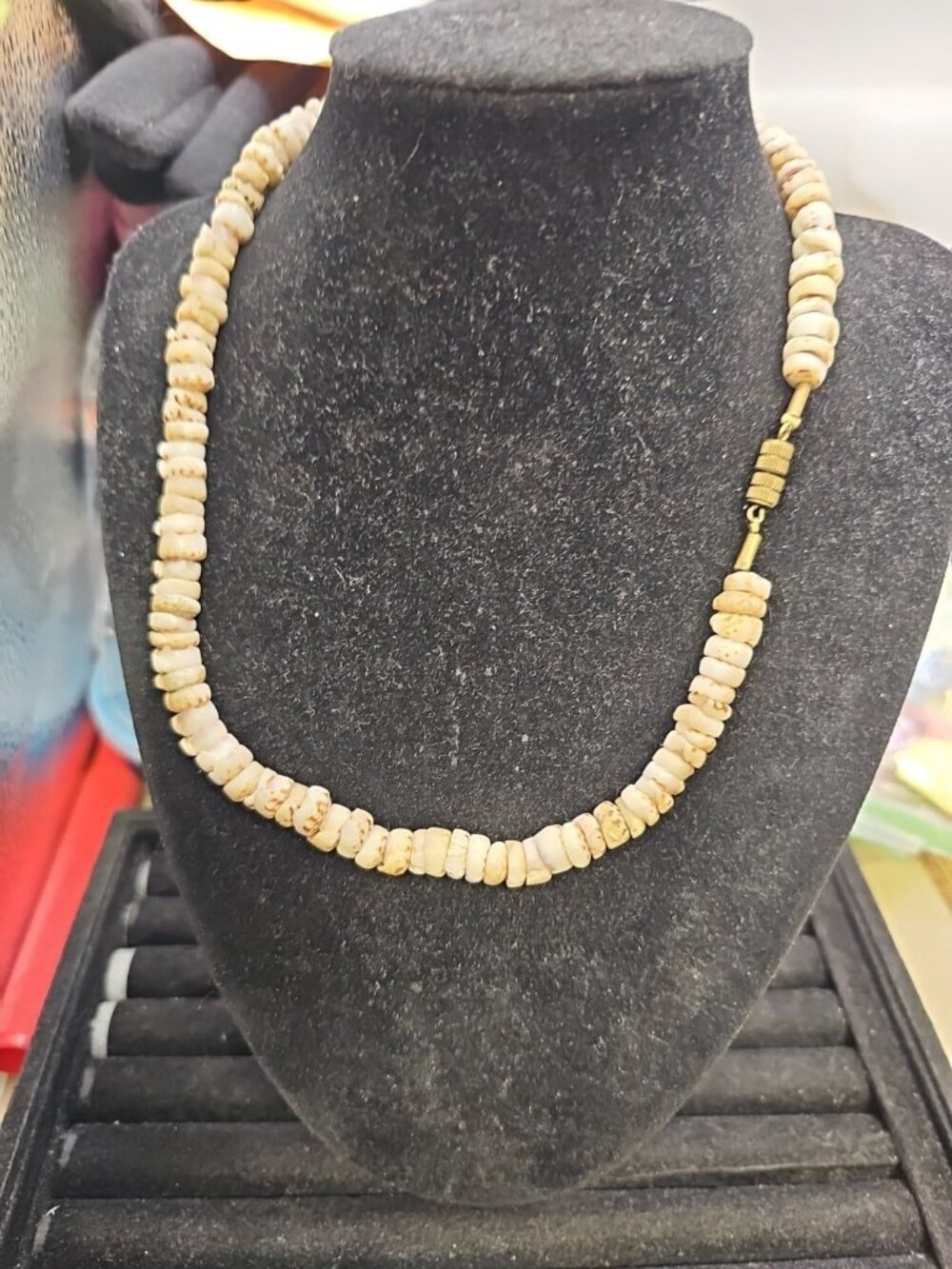 Necklace 16"inch Tiger Puka Pea Shells Barrel Screw Closure